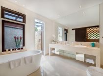 Villa The Pala Pandawa Cliff Estate, Ensuite Bathroom